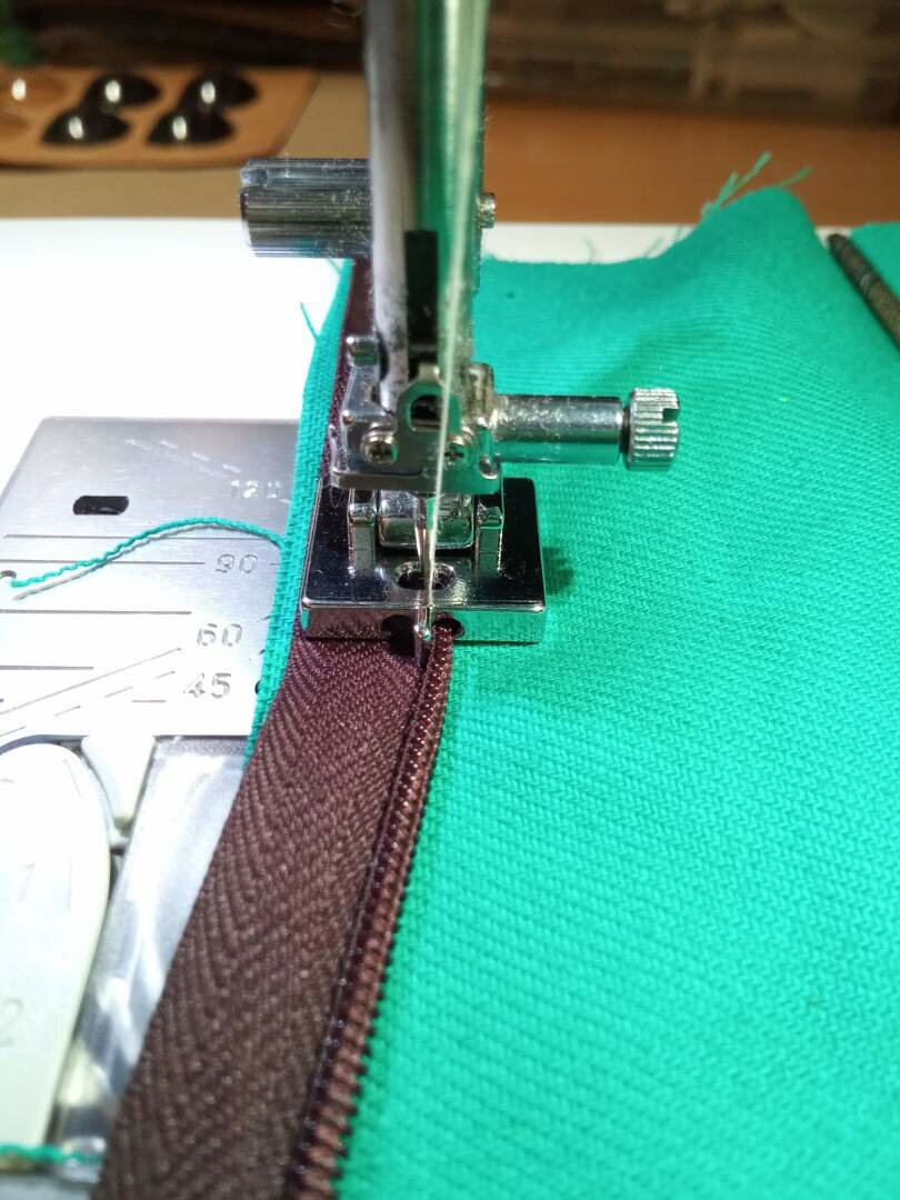 Rejtett cipzár varró talp Rejtett cipzár varró talp